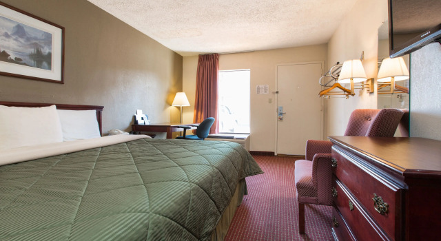 Двухместный люкс Days Inn by Wyndham Cookeville