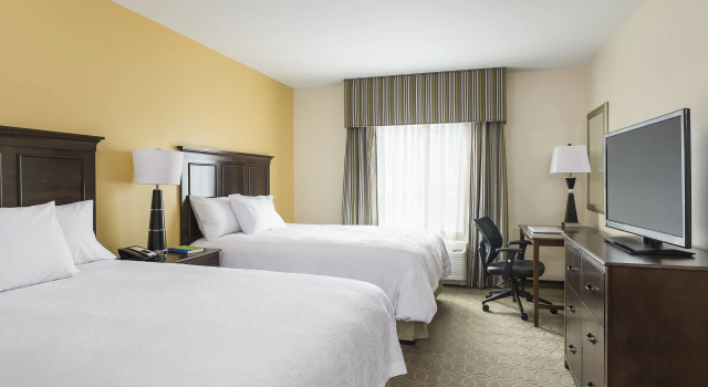 Четырёхместный номер Standard Hampton Inn & Suites San Bernardino