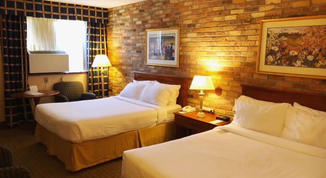Четырёхместный номер Standard Holiday Inn Express Toronto East - Scarborough by IHG