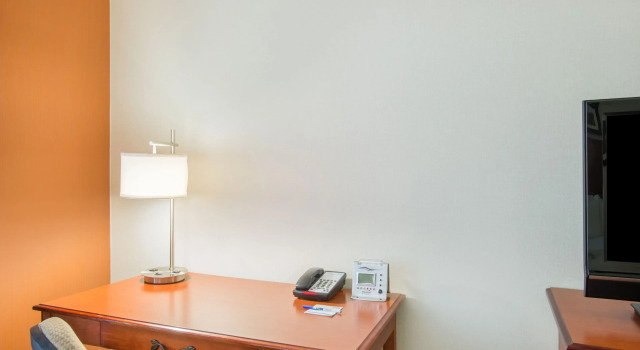 Двухместный номер Standard Holiday Inn Express Hotel & Suites Brattleboro by IHG
