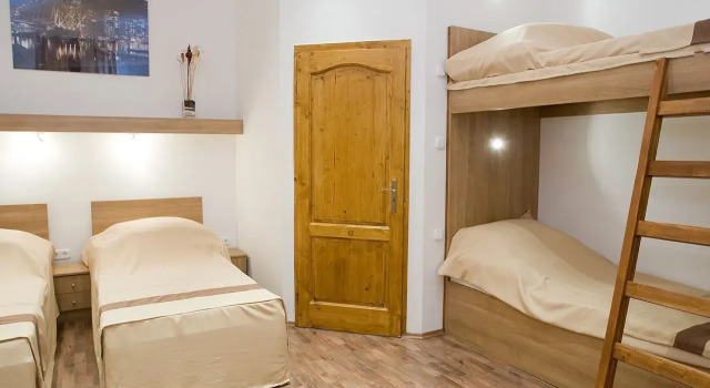 Трёхместный номер Centrooms House