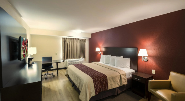 Двухместный номер Business Red Roof Inn PLUS+ Houston - Energy Corridor