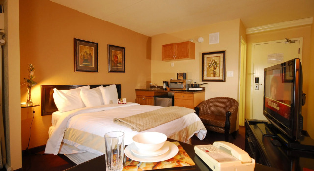Двухместный номер Standard Travelodge by Wyndham Regina