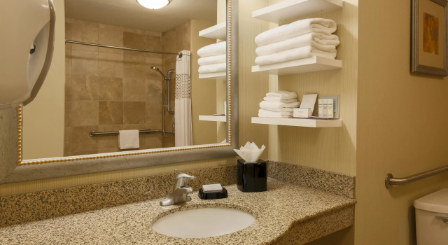 Двухместный номер Standard Hampton Inn & Suites Providence / Smithfield
