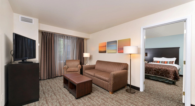 Staybridge Suites Sioux Falls at Empire Mall by IHG, Book Hotel Sioux Falls South Dakota