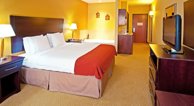 Двухместный номер Standard Holiday Inn Express & Suites Franklin KY by IHG