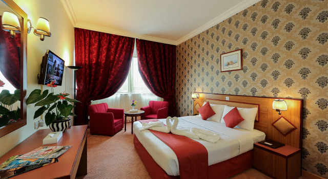 Трёхместный номер Standard Jonrad Hotel