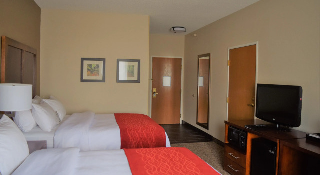Четырёхместный номер Standard Comfort Inn La Porte