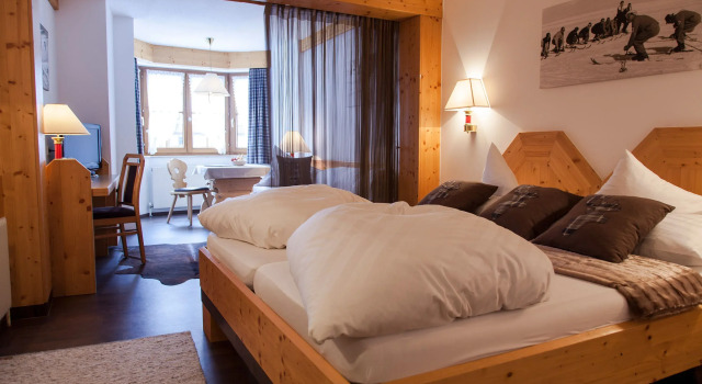 Полулюкс с видом на горы Hotel am Dorfplatz