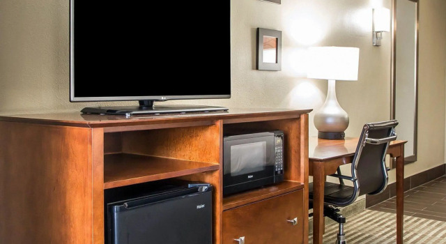 Четырёхместный номер Standard Comfort Inn Hammond I-94