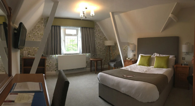 Двухместный номер Standard De Rougemont Manor Hotel & Suites