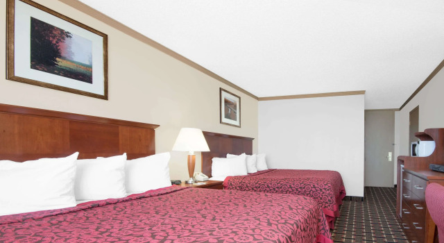 Четырёхместный номер Standard Days Inn by Wyndham Colorado City