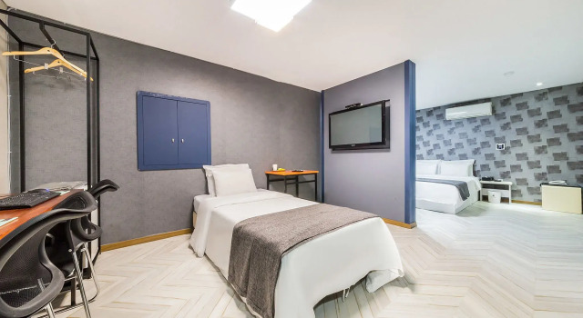 Люкс Cube Hotel