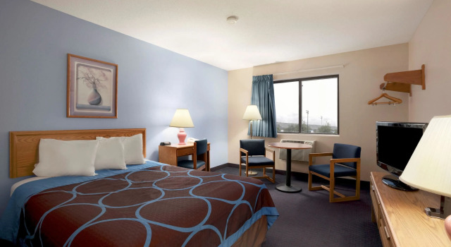 Люкс Super 8 by Wyndham Cromwell/Middletown