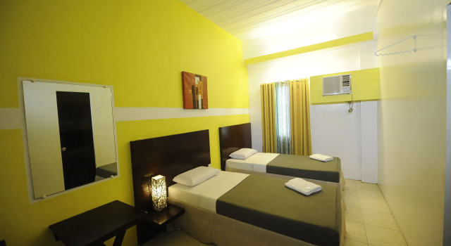 Двухместный номер Deluxe First Pacific Inn Davao