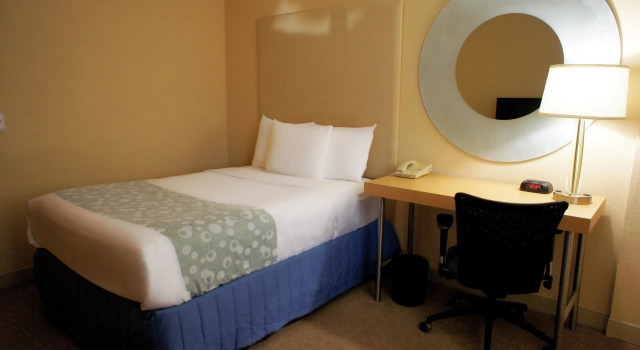 Двухместный номер Standard La Quinta by Wyndham West Palm Beach Airport
