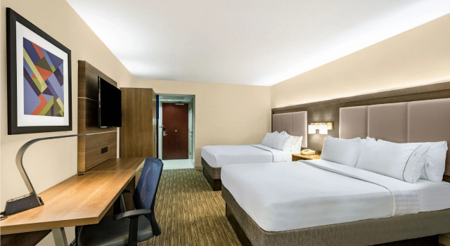 Четырёхместный номер Standard Country Inn & Suites by Radisson, Downtown Albany New York