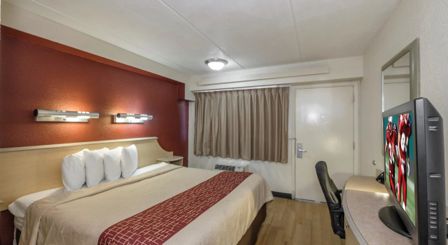 Двухместный номер Standard Red Roof Inn Tallahassee - University