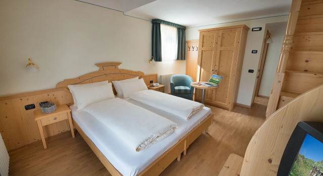 Трёхместный номер Standard Hotel Interalpen