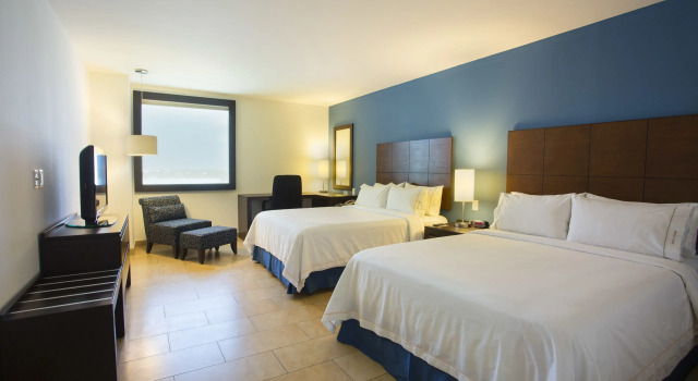 Четырёхместный номер Standard Holiday Inn Express Mérida by IHG