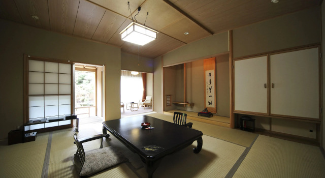 Номер East Wing Japanese-Style Tabist Chikuba Shinyotei Hakodate Yunokawaonsen