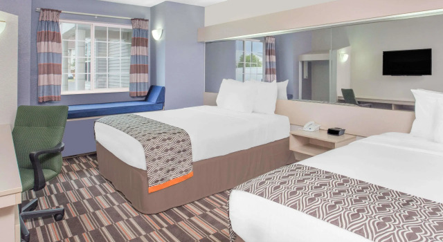 Standard Vierer Zimmer Microtel Inn and Suites by Wyndham Appleton