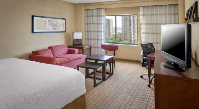 Двухместный номер Standard с видом на город Courtyard By Marriott Jersey City Newport