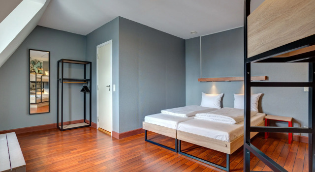 Кровать в общем номере (женский номер) MEININGER Hotel Copenhagen
