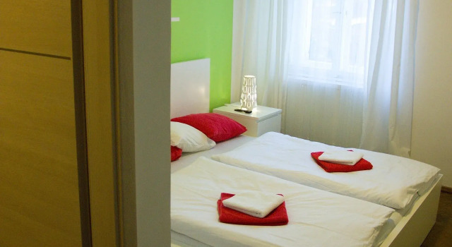 Camera Deluxe Budget Apartment