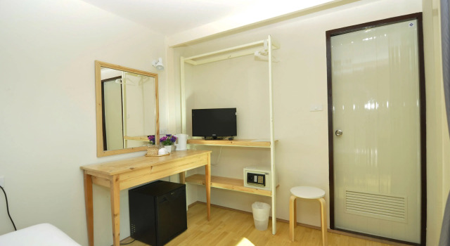 Семейный номер Standard с балконом и с видом на сад Papaya Phi Phi Resort
