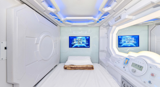 Двухместный номер Standard Space Q Capsule Hotel