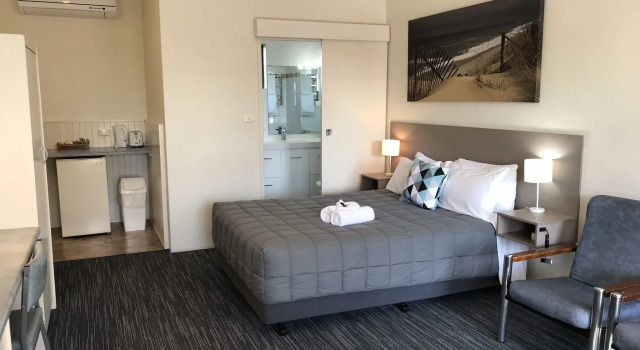Семейный люкс с 2 комнатами Robetown Motor Inn & Apartments