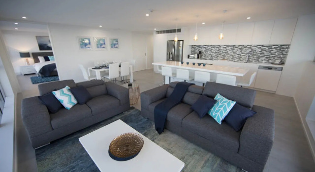 Апартаменты Premium Golden Sands on the Beach - Absolute Beachfront Apartments