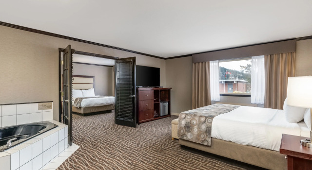 Люкс Prestige Radium Hot Springs Resort, WorldHotels Crafted