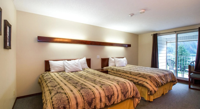 Четырёхместный номер Standard Three Valley Lake Chateau