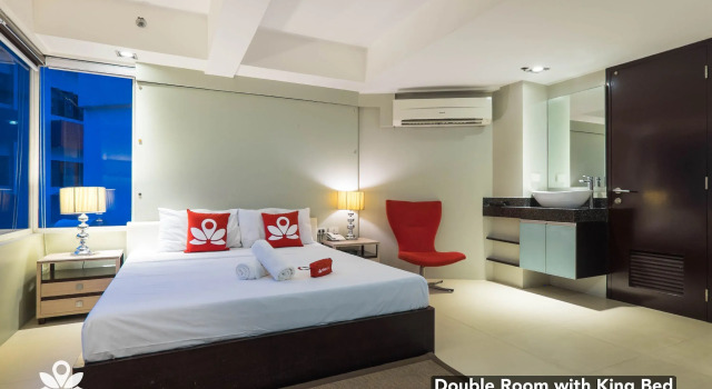 Двухместный номер Standard ZEN Premium near Rockwell Makati