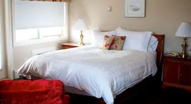 Rosebud Country Inn, Rezerwuj Hotel Rosebud 