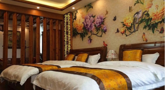 Люкс Deluxe Zhouzhuang Chen Jia Boutique Inn