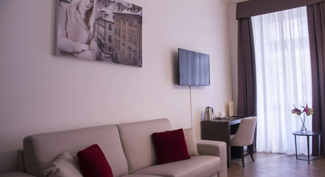 Полулюкс Limehome Prague Múza