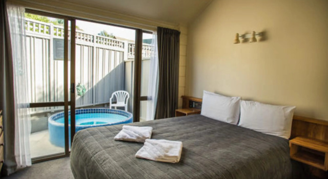 Семейный номер Standard Bennetts Thermal Motor Inn