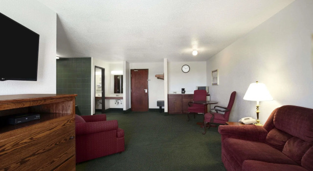 Двухместный номер Standard Super 8 by Wyndham Bowling Green