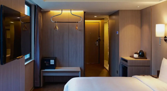 Standard Doppel Zimmer La Maison Hotel