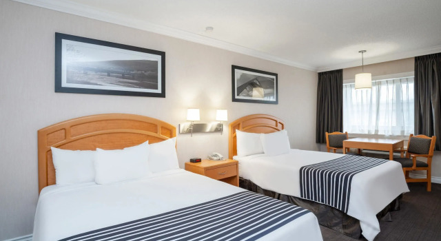 Четырёхместный номер Standard Sandman Hotel Revelstoke