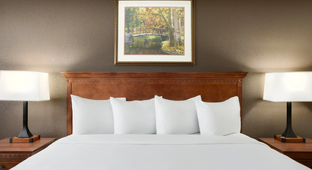 Двухместный номер Standard Country Inn & Suites by Radisson, State College Penn State Area , PA