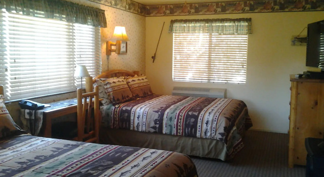 Четырёхместный номер Standard Sequoia Lodge