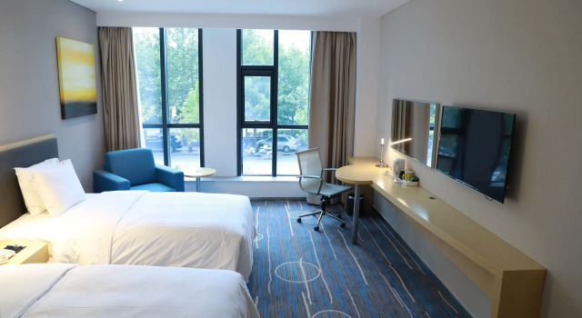 Двухместный номер Standard Holiday Inn Express Shijiazhuang Heping by IHG