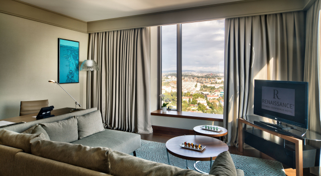 Двухместный клубный люкс Bosphorus с видом на море Renaissance Istanbul Polat Bosphorus Hotel