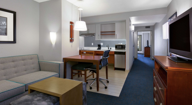 Двухместный люкс c 1 комнатой с видом на залив Homewood Suites by Hilton Seattle Downtown