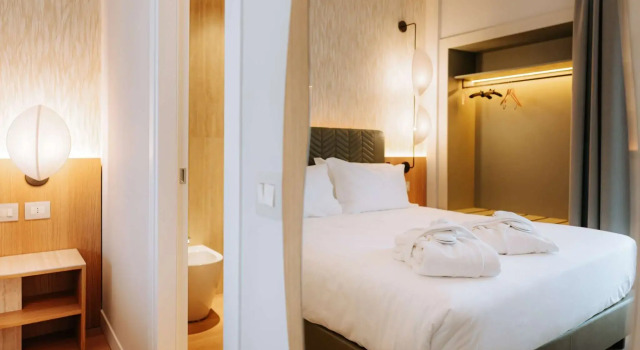 Полулюкс Mövenpick Hotel Bari