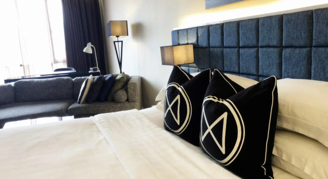 Полулюкс M Roof Hotel & Residences
